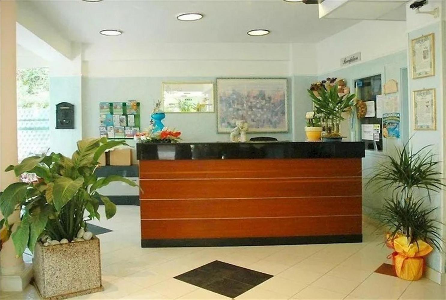 Hotel Milord Cesenatico Esterno foto