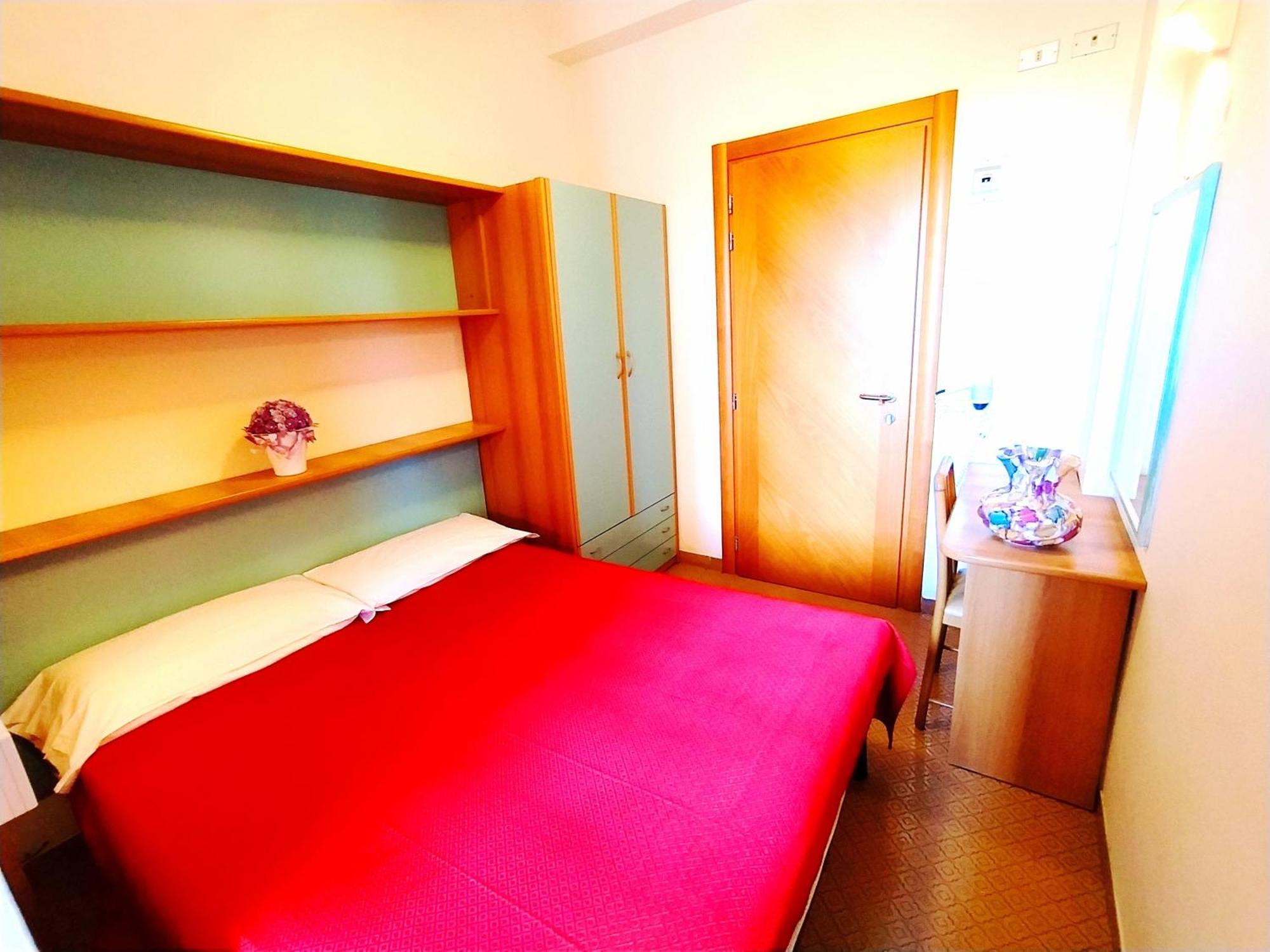 Hotel Milord Cesenatico Esterno foto