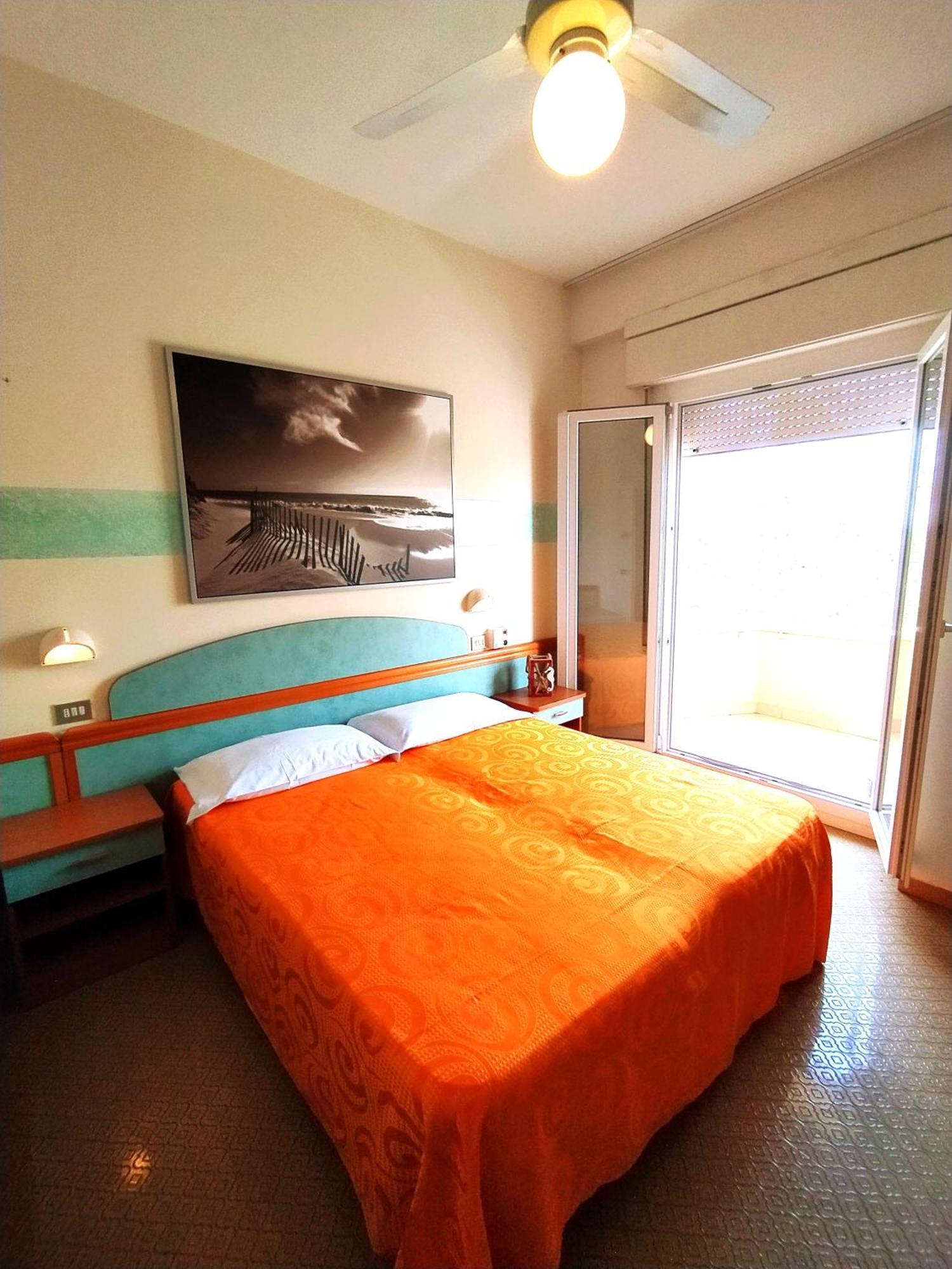 Hotel Milord Cesenatico Esterno foto